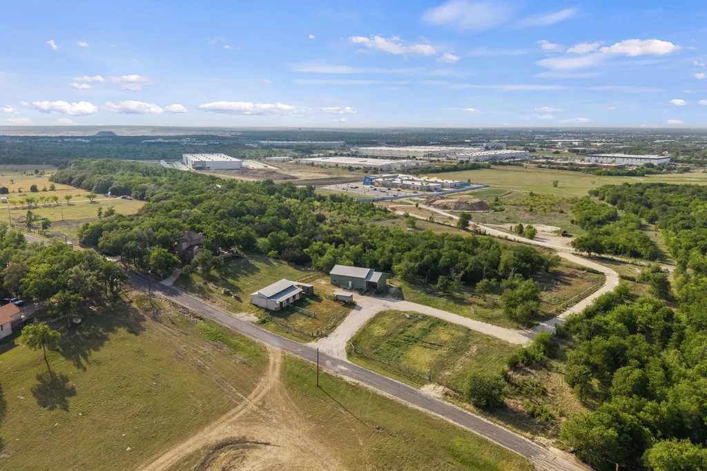 330 County Road 166 Georgetown TX 78626