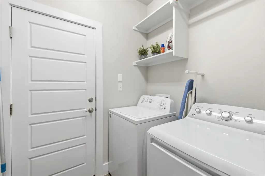 3543 Pauling Loop Round Rock TX 78665