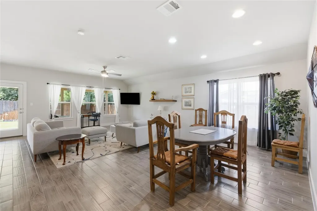 3543 Pauling Loop Round Rock TX 78665