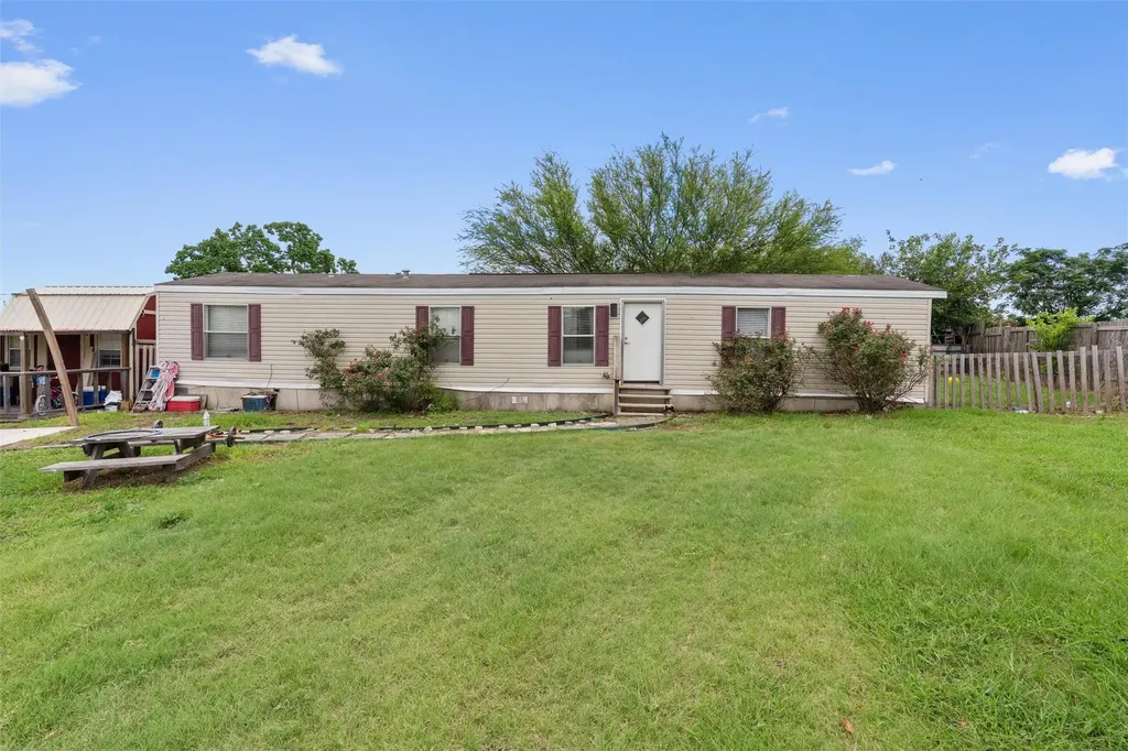 218 Boxcar Path Kyle TX 78640