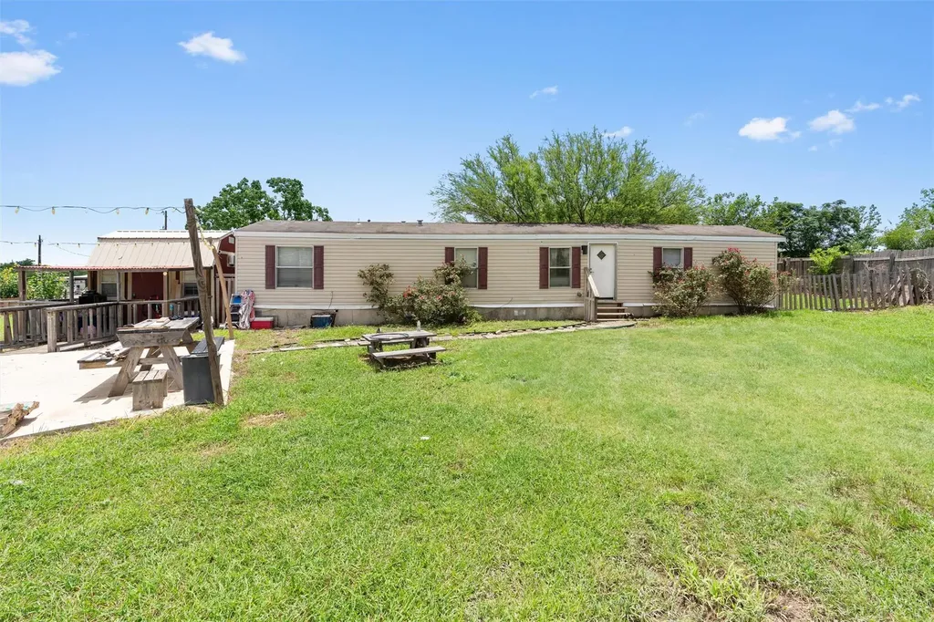 218 Boxcar Path Kyle TX 78640