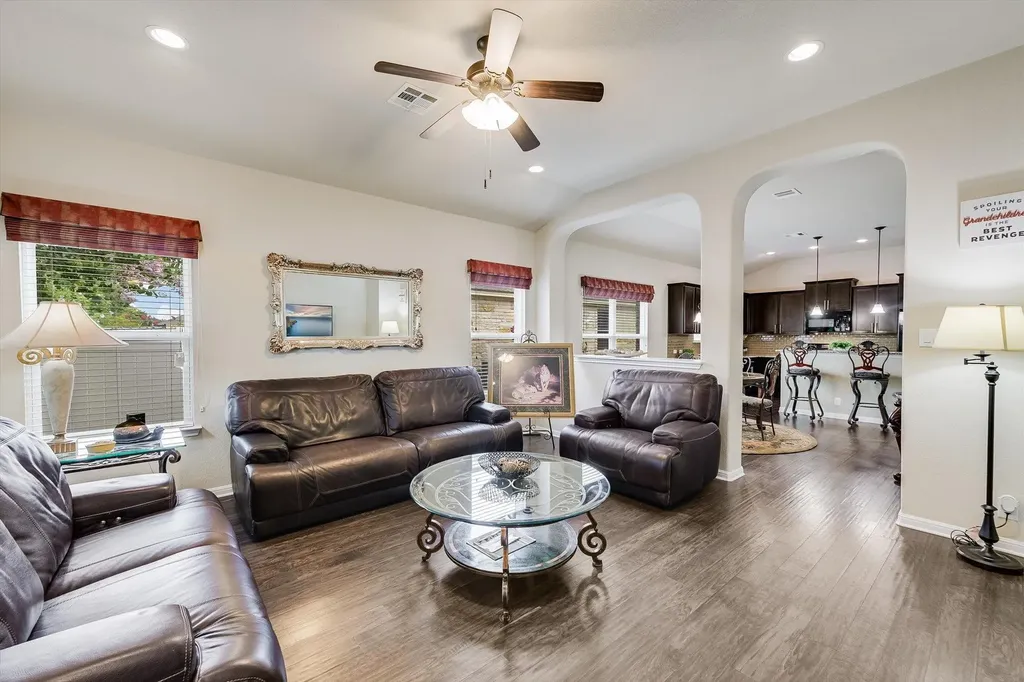 808 Walnut Canyon Boulevard Pflugerville TX 78660