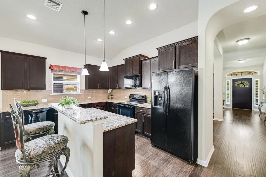 808 Walnut Canyon Boulevard Pflugerville TX 78660