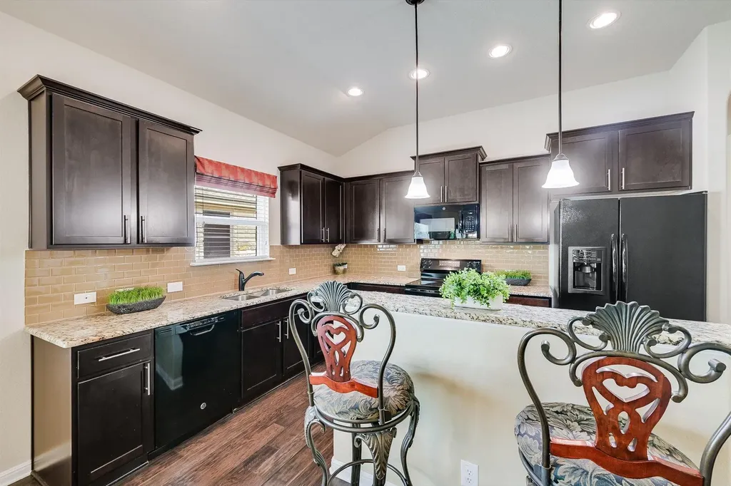 808 Walnut Canyon Boulevard Pflugerville TX 78660
