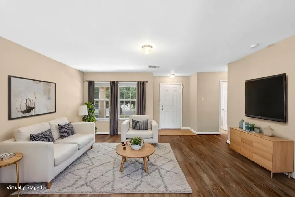 458 Nottingham Loop Kyle TX 78640