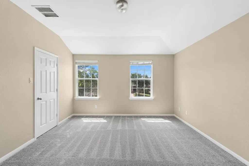458 Nottingham Loop Kyle TX 78640