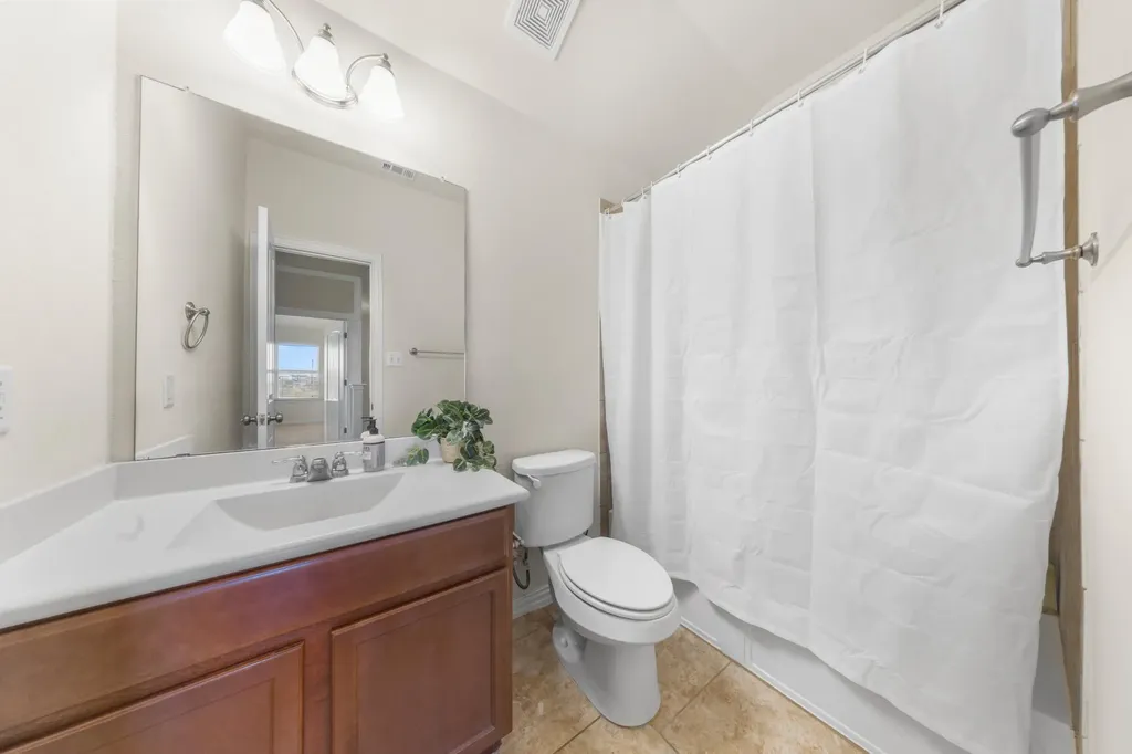 209 Shale Circle Buda TX 78610