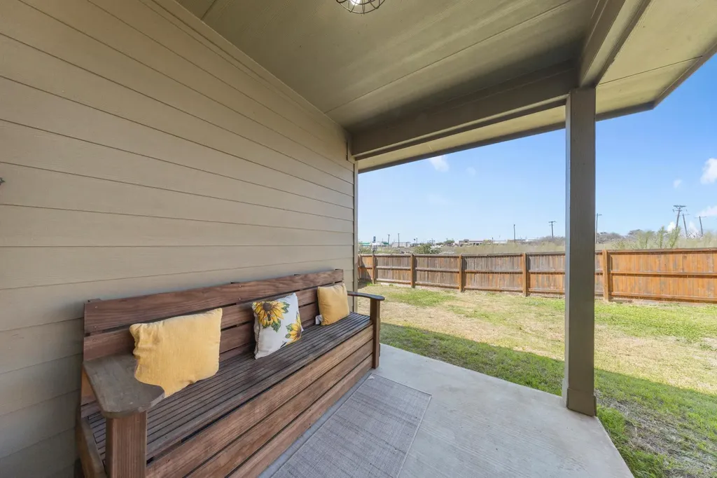 209 Shale Circle Buda TX 78610