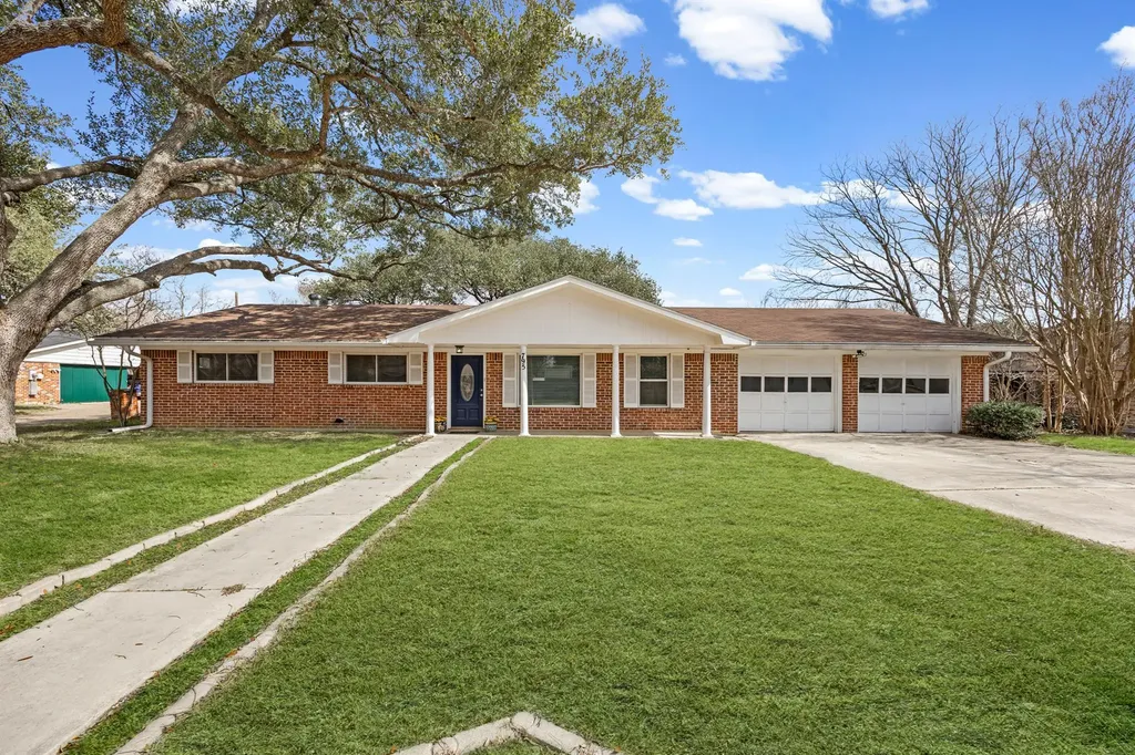 795 Vogel Drive Lockhart TX 78644