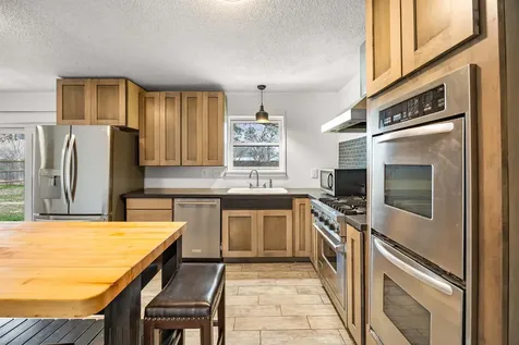 795 Vogel Drive Lockhart TX 78644