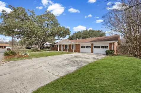 795 Vogel Drive Lockhart TX 78644