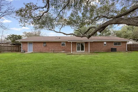 795 Vogel Drive Lockhart TX 78644