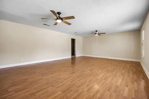 795 Vogel Drive Lockhart TX 78644