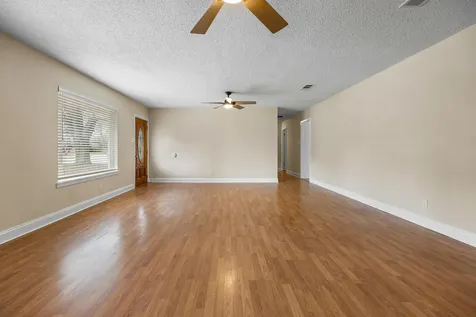 795 Vogel Drive Lockhart TX 78644