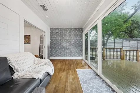 1707 Northwood Road Austin TX 78703