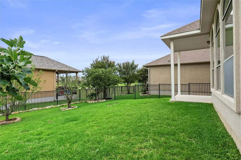 1917 Kempwood Loop Round Rock TX 78665