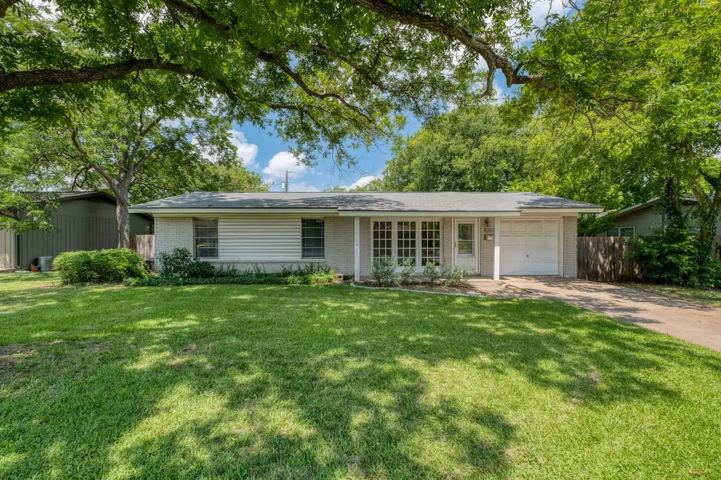 8202 Polar Drive Austin TX 78757