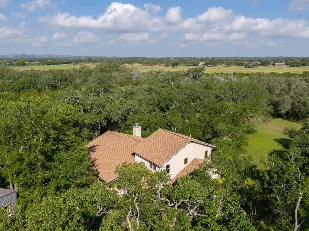 2147 Tejas Trail Blanco TX 78606