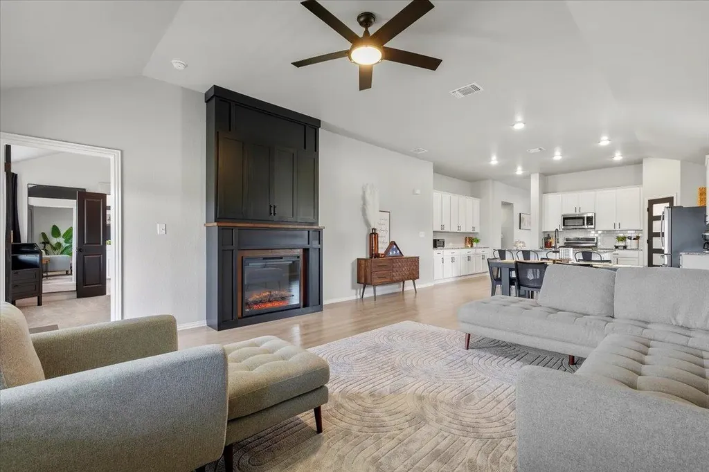 205 Bright Star Lane Georgetown TX 78628