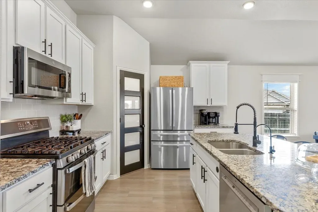 205 Bright Star Lane Georgetown TX 78628