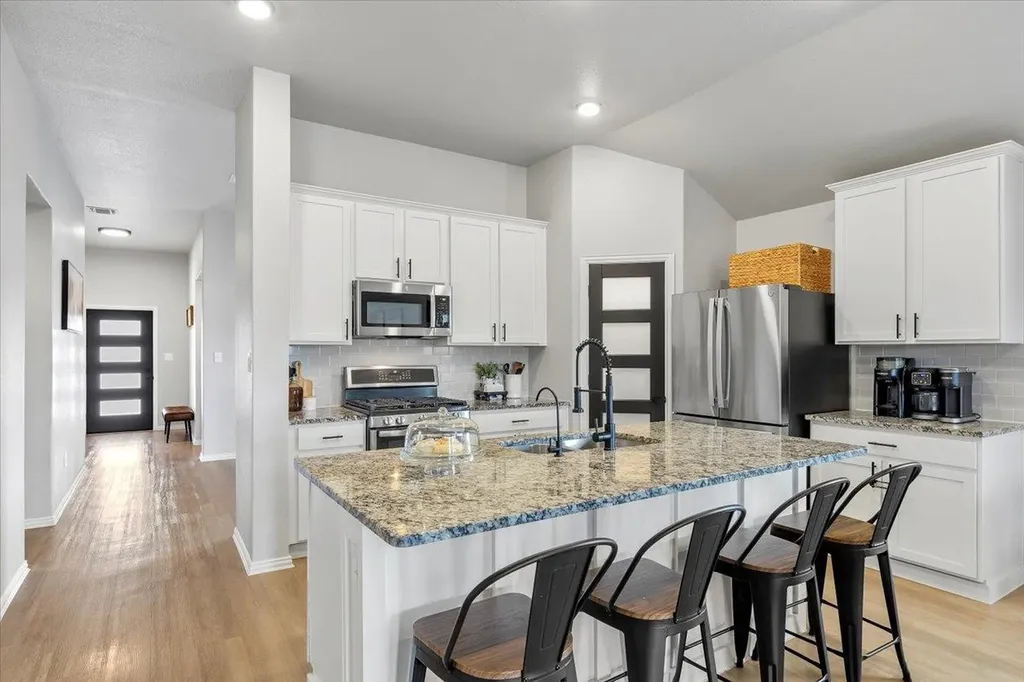 205 Bright Star Lane Georgetown TX 78628