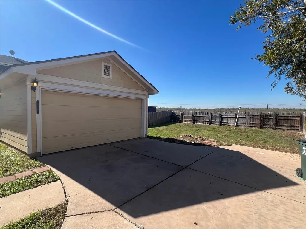 11512 Melstone Drive Manor TX 78653