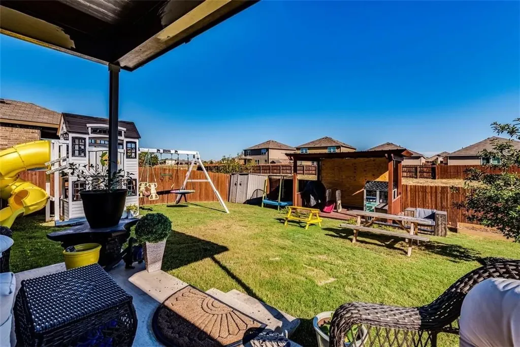 124 Thrasher Cove Leander TX 78641