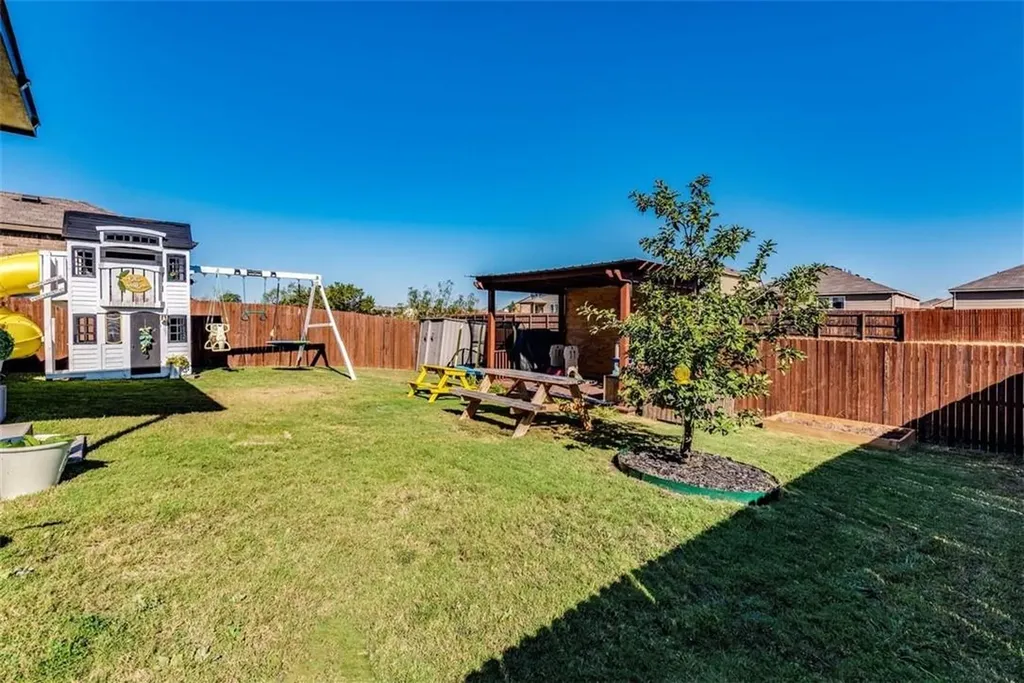 124 Thrasher Cove Leander TX 78641