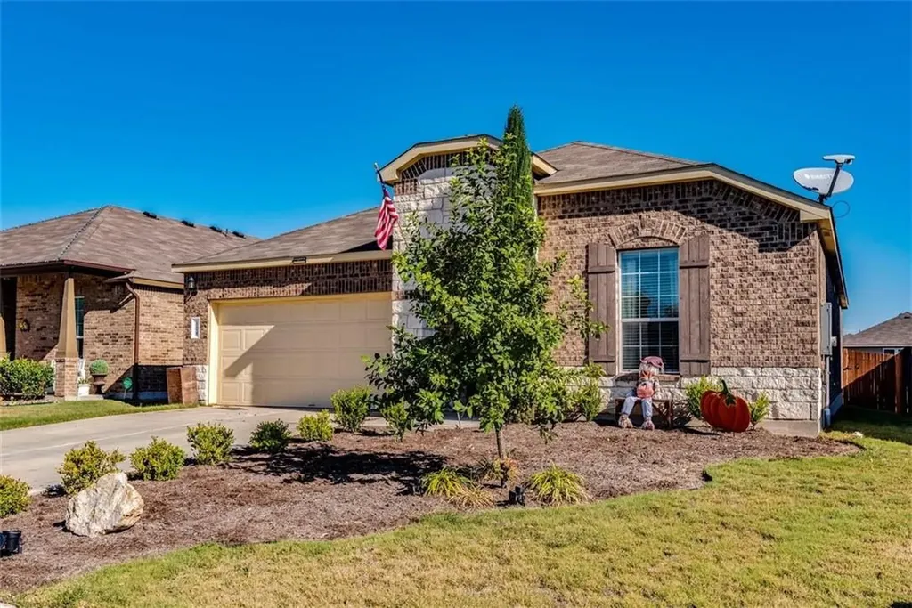 124 Thrasher Cove Leander TX 78641