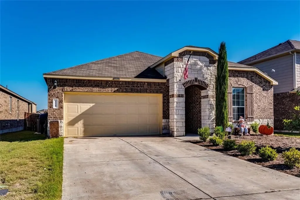 124 Thrasher Cove Leander TX 78641