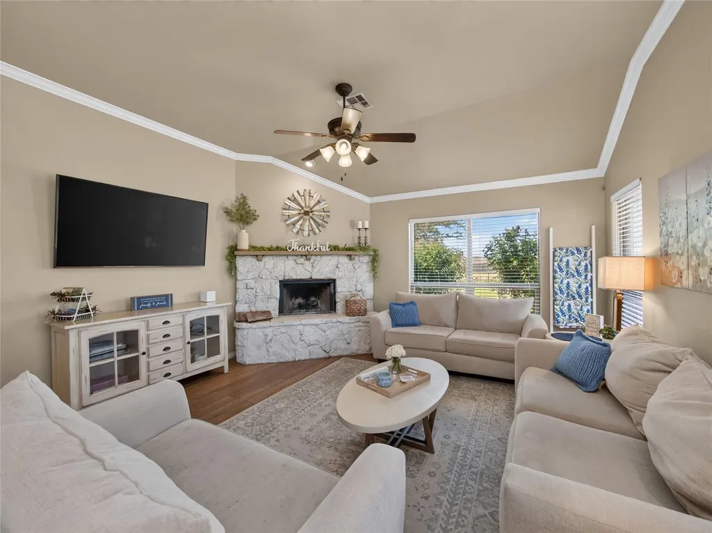213 Sarahs Lane Liberty Hill TX 78642