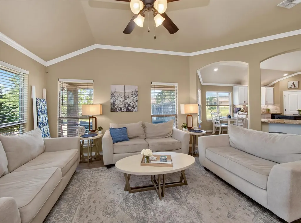 213 Sarahs Lane Liberty Hill TX 78642