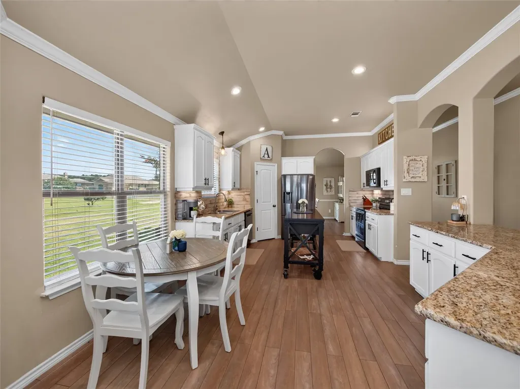 213 Sarahs Lane Liberty Hill TX 78642