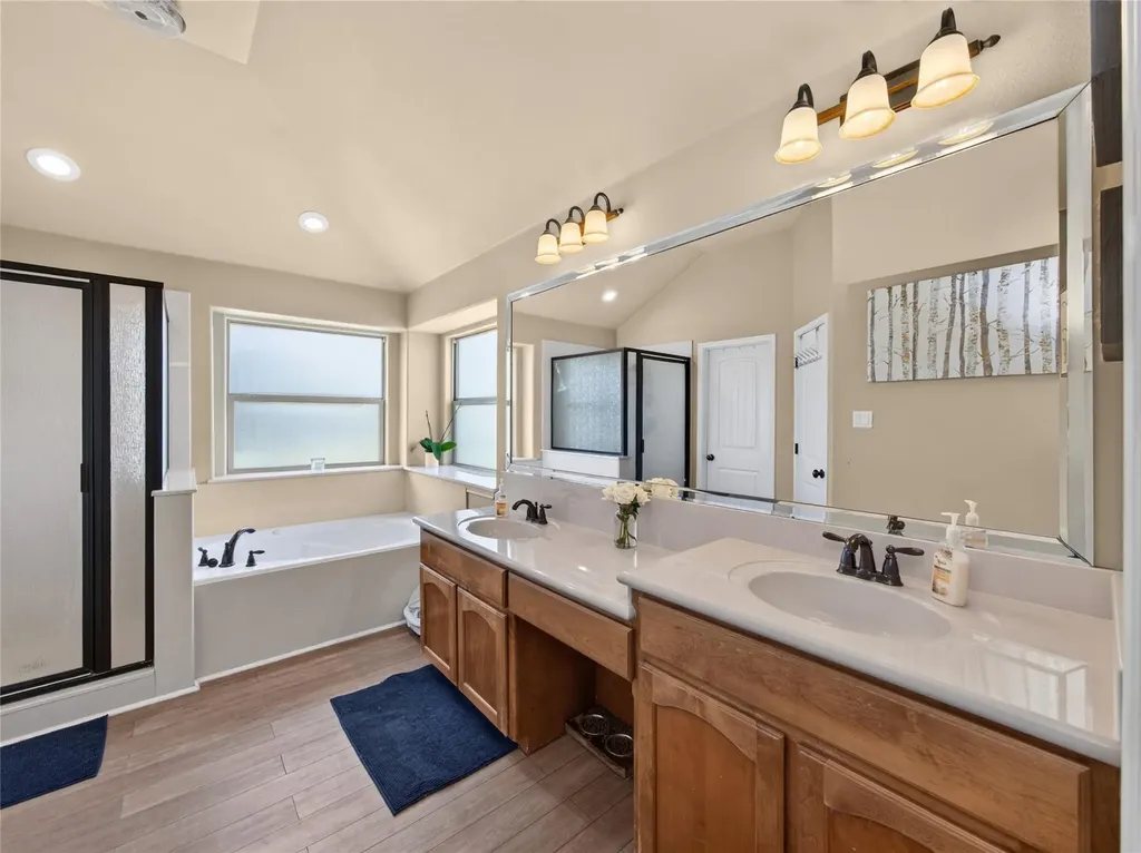 213 Sarahs Lane Liberty Hill TX 78642
