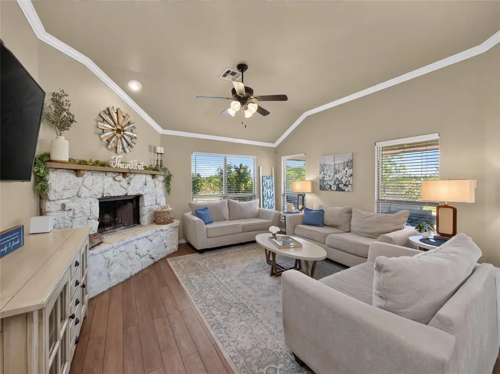 213 Sarahs Lane Liberty Hill TX 78642