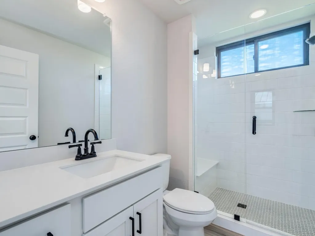 206 E Wonsley Drive Austin TX 78753