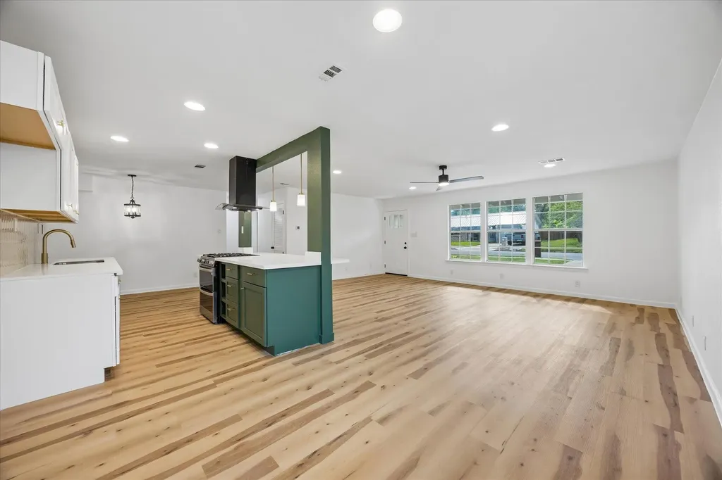 6915 Cherry Meadow Drive Austin TX 78745