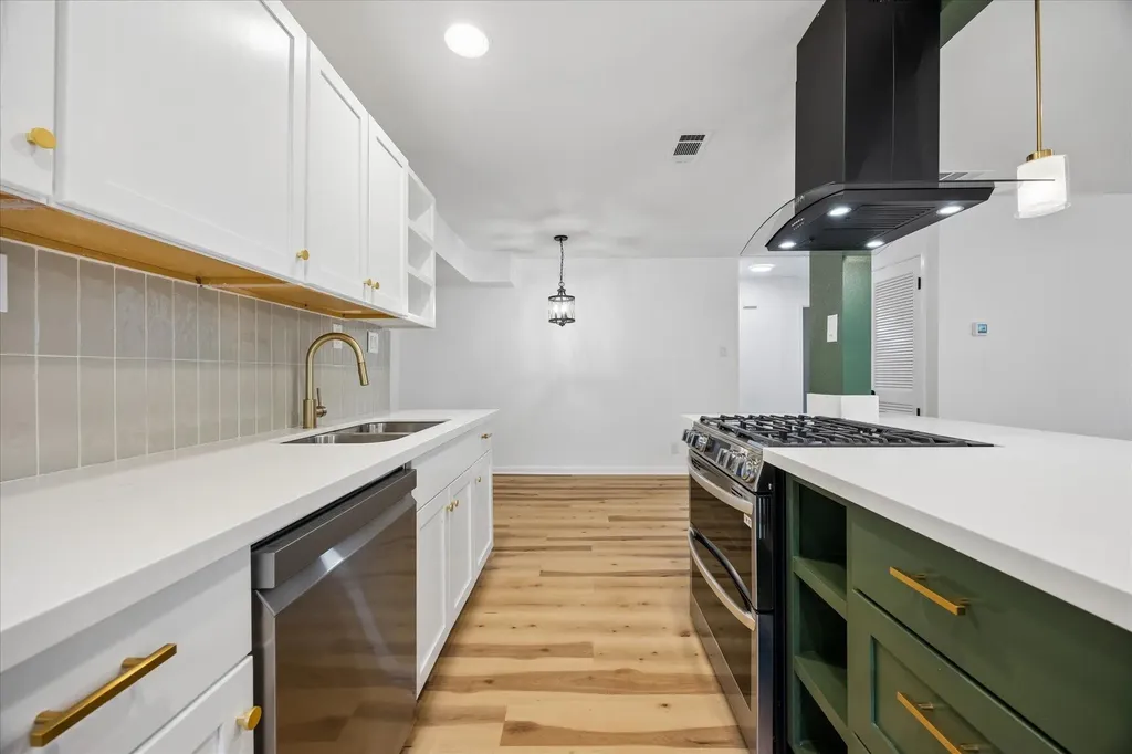 6915 Cherry Meadow Drive Austin TX 78745