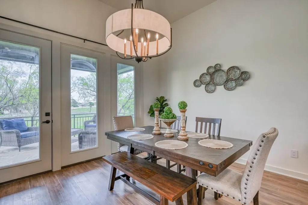 302 Parallel Circle Horseshoe Bay TX 78657
