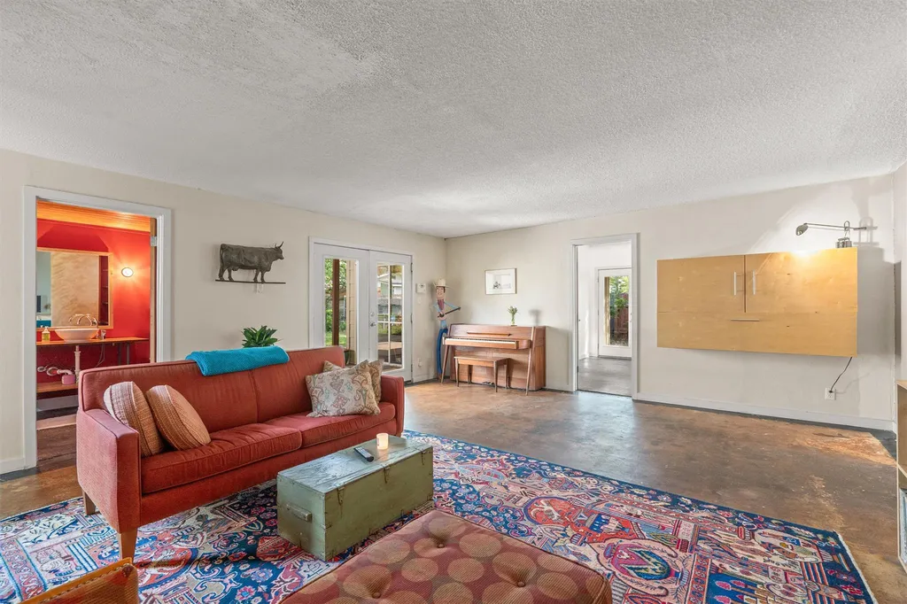 4614 Jinx Avenue Austin TX 78745