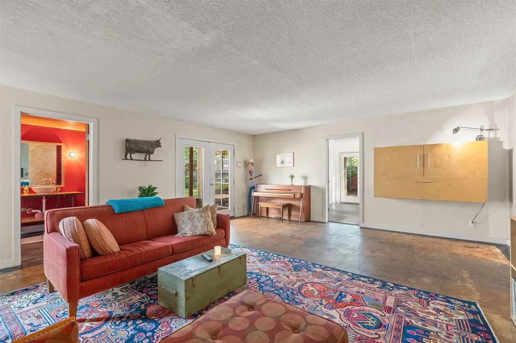 4614 Jinx Avenue Austin TX 78745