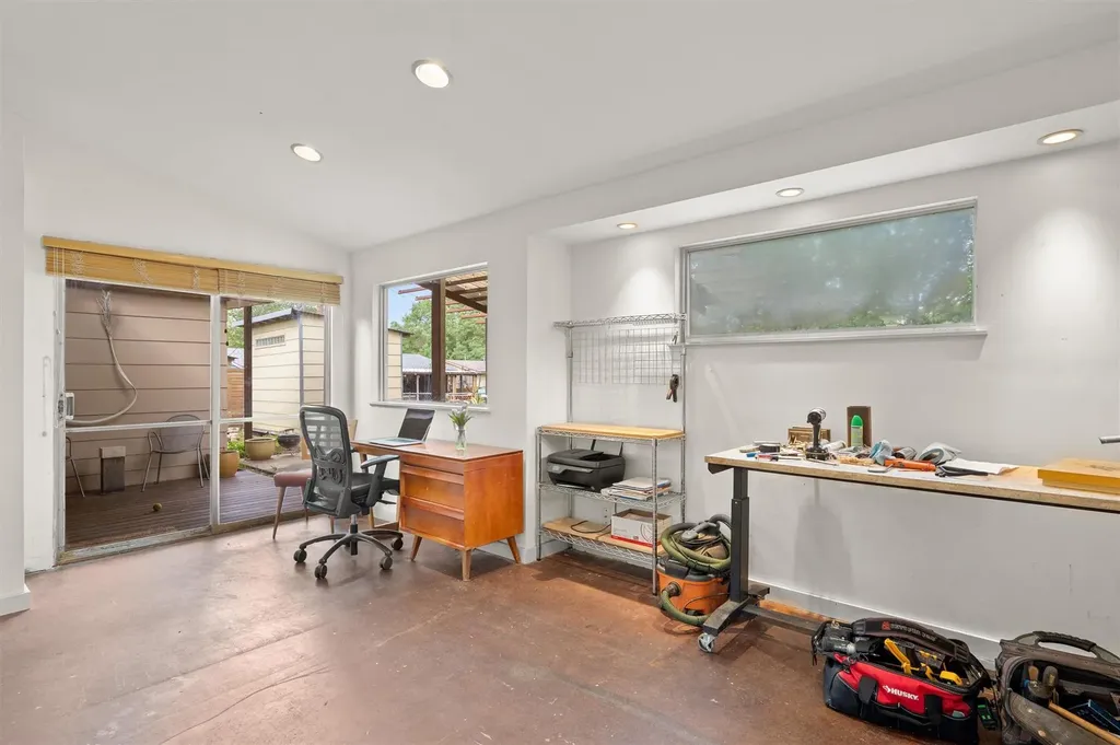 4614 Jinx Avenue Austin TX 78745