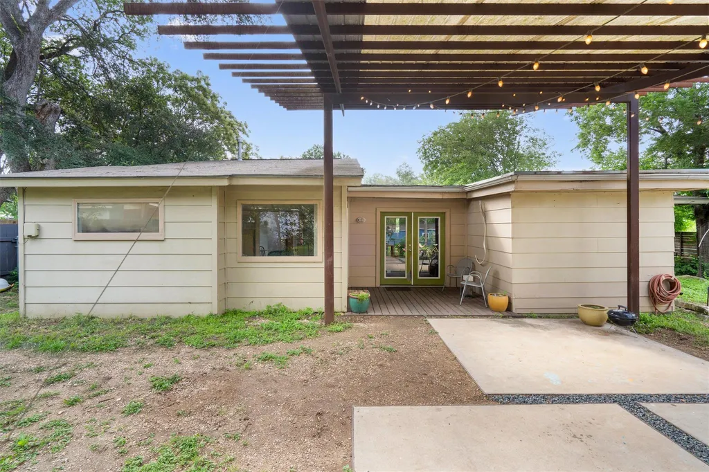 4614 Jinx Avenue Austin TX 78745