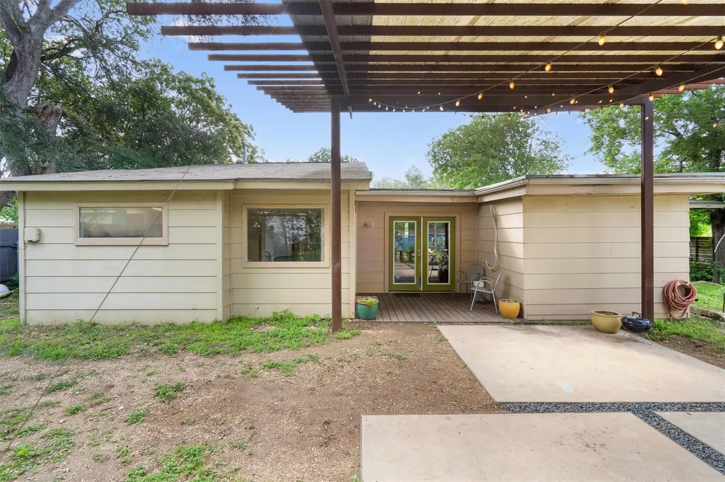 4614 Jinx Avenue Austin TX 78745