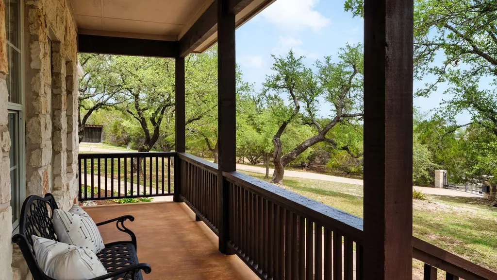11008 West Cave Boulevard Dripping Springs TX 78620