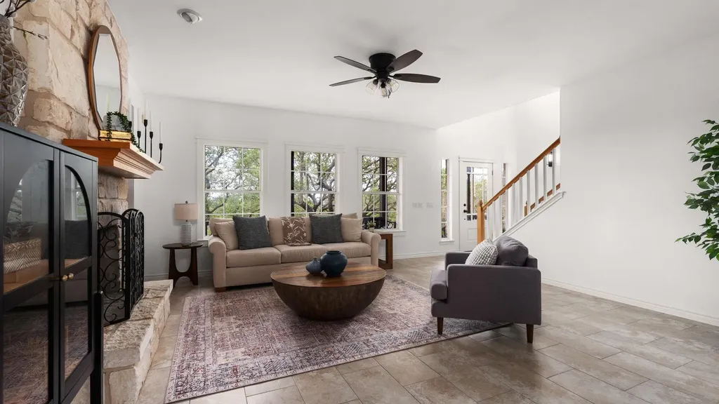 11008 West Cave Boulevard Dripping Springs TX 78620