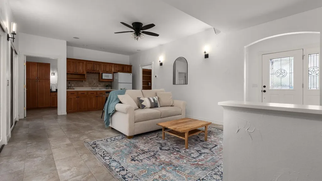 11008 West Cave Boulevard Dripping Springs TX 78620