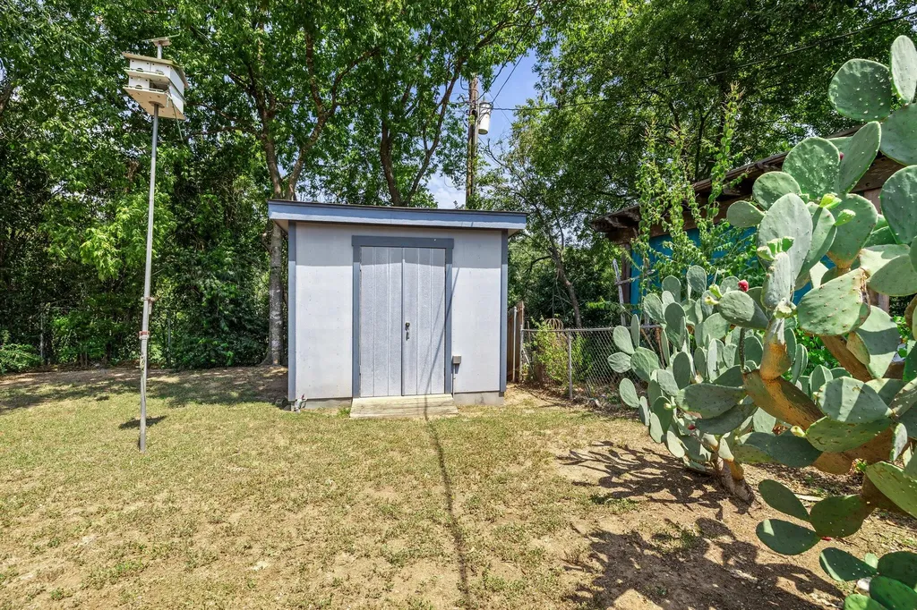 504 Heartwood Drive Austin TX 78745