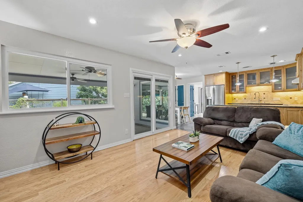 504 Heartwood Drive Austin TX 78745