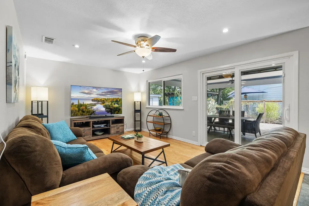 504 Heartwood Drive Austin TX 78745